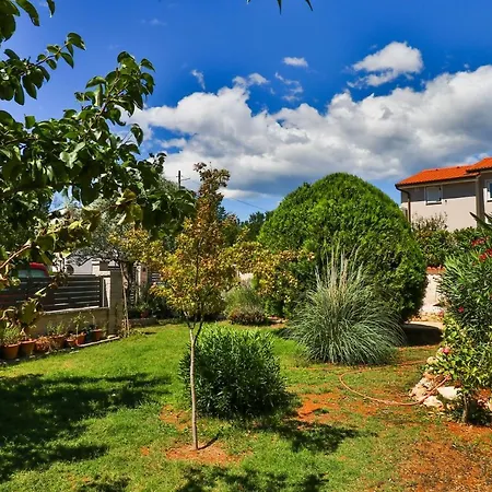 Beautiful With Huge Salted Swimming Pool Apartamento