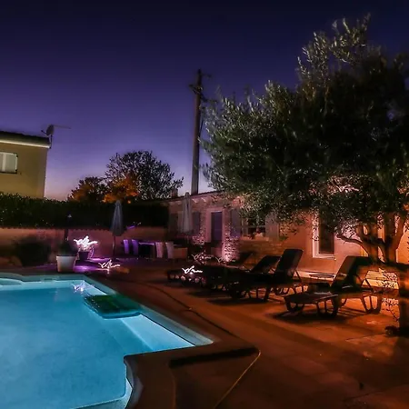 Beautiful With Huge Salted Swimming Pool Apartamento *